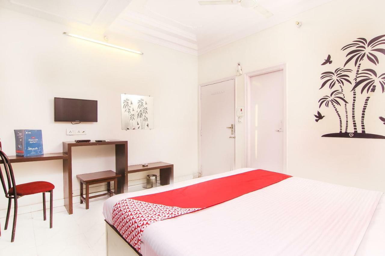 Oyo 14345 Hotel Panchsheel Varanasi Exterior foto