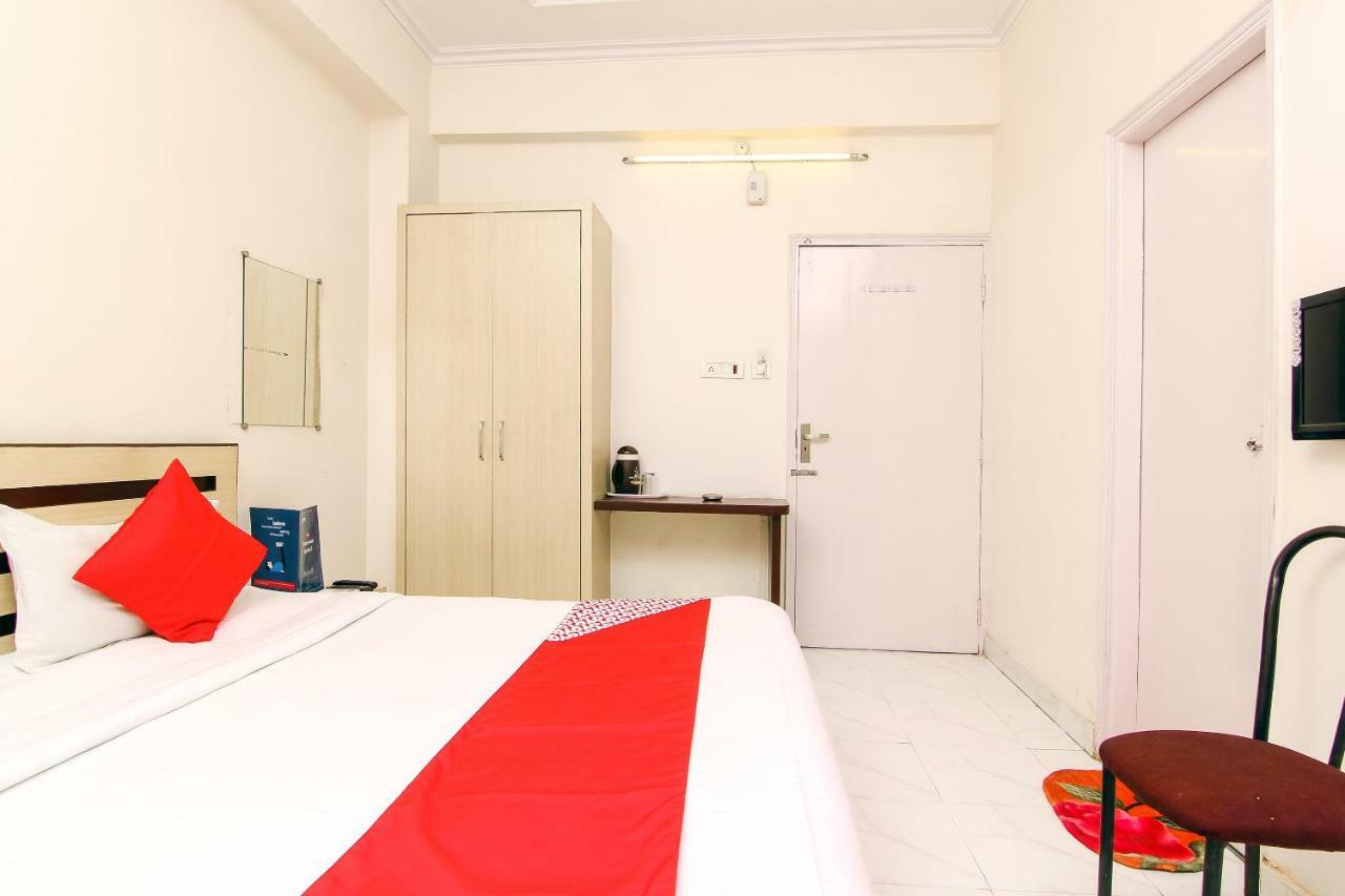 Oyo 14345 Hotel Panchsheel Varanasi Exterior foto